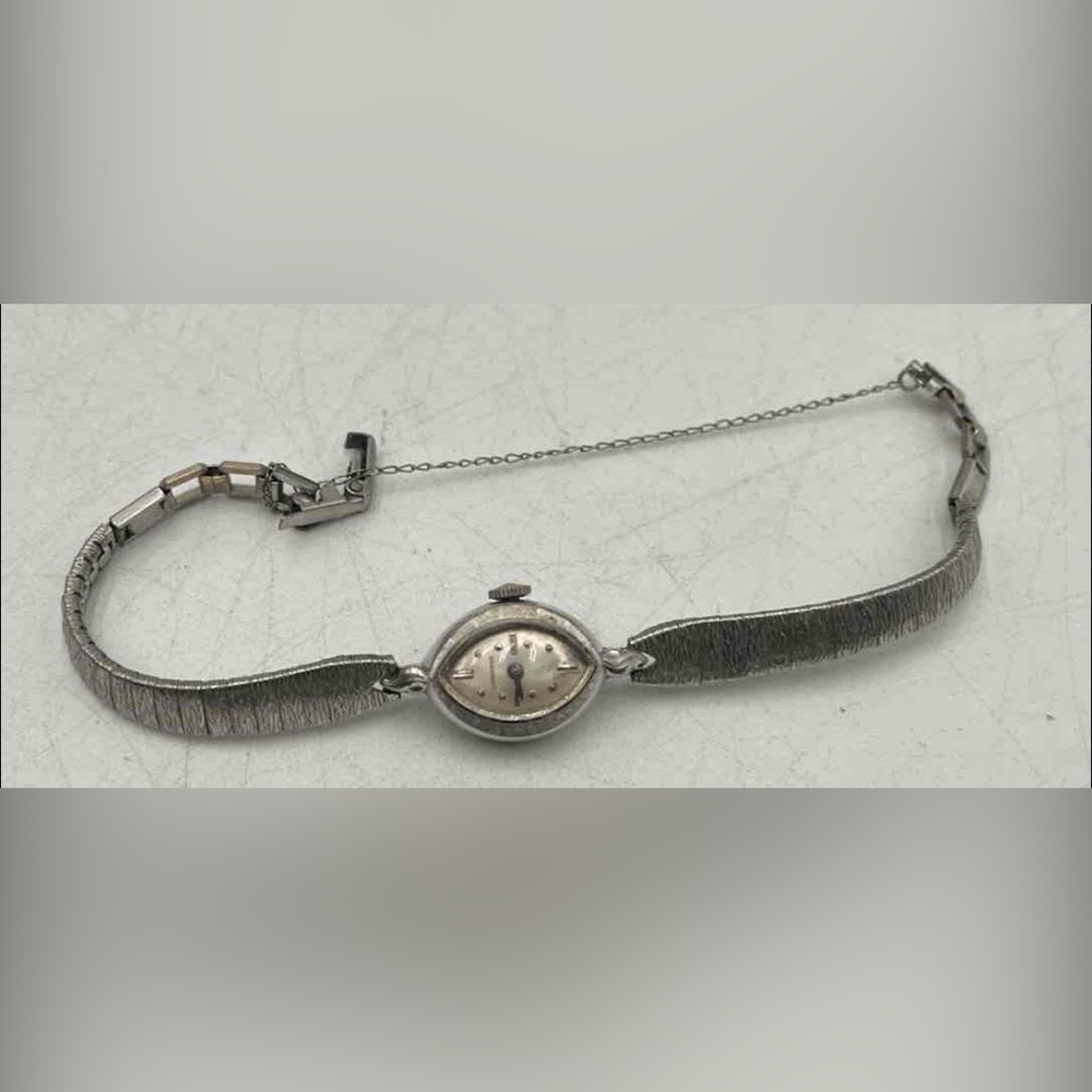 Elegant Silver Women's Watch Bracelet